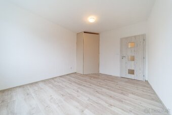 TICHÉ BÝVANIE V SRDCI PETRŽALKY, 4-IZB. BYT, OSUSKÉHO 86m² - 3