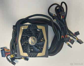 Fortron Aurum 700W 80+ GOLD - 3