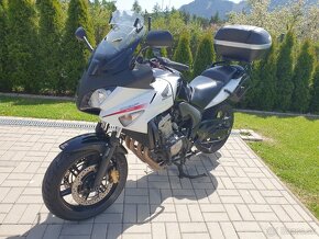 Honda CBF600SA  57kW  r.v.: 7/2010 - 3