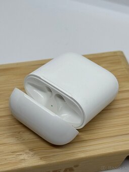 Apple AirPods 2019 Case ( nabíjacie púzdro ) - 3