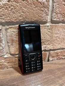 SonyEricsson J108i Cedar Black Red T-mobile blok - 3