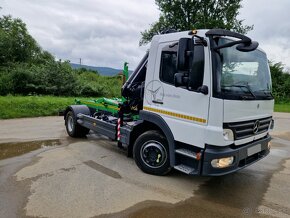 Mercedes Atego 1218 nosič kontajnerov s hydraulickou rukou - 3