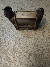 Intercooler    Valeo IA 1070 862328X 1jo145803A - 3