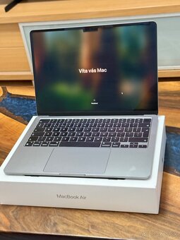 MacBook Air M2 top stav - 3