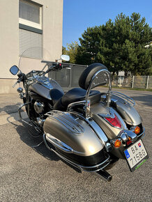 Kawasaki Vulcan 1700 Nomad - 3