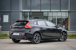 Volvo V40 D3 2.0L 150k Momentum Geartronic - 3