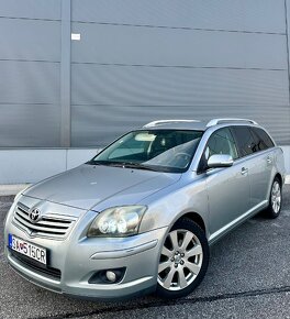 Toyota avensis t25 2.0d - 3