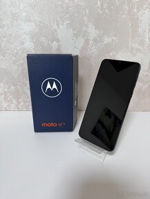 Motorola Moto e13 Čisto nový - 3