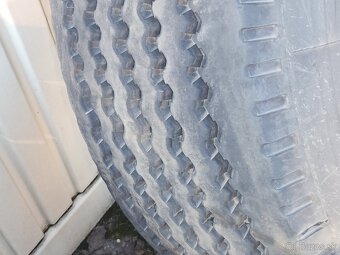 Pneu 385/65 R22,5 - 3