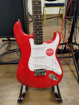 NOVÝ SQUIER SONIC STRATOCASTER HT- TORINO RED - 3