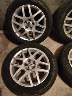 4ks alu disky orig. VW 5x100 r16 pneu 205/55 r16 - 3