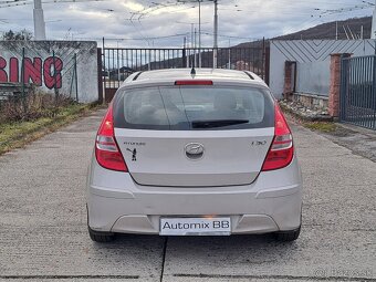 Hyundai i30 1.4i (183tis.km.) r.v.2010, nová STK EK - 3