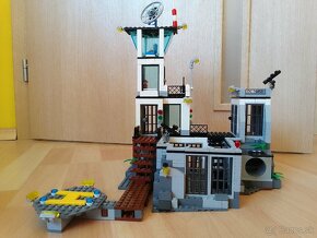 Lego 60130 Väzenie na ostrove - 3