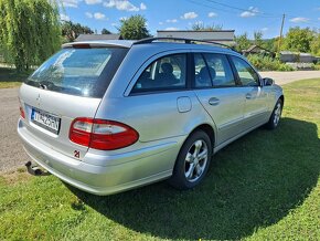 Mercedes E 220 kombi - 3