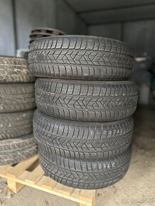 Predám Pirelli Sottozero 3 225/60 R18 - 3