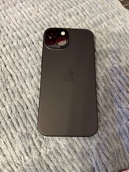 Predám úplne nový iPhone 15 - 128 GB - 3