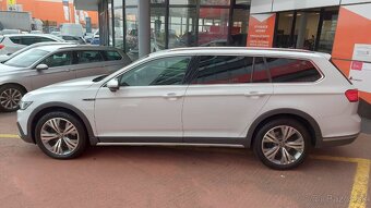 Volkswagen Passat Alltrack 2.0 TDI 147kW DSG 4Motion - 3