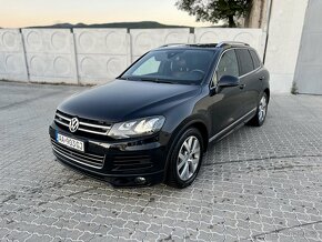 Volkswagen Touareg R-LINE 3.0TDI - 3