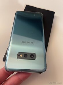 Samsung galaxy S10e - 3