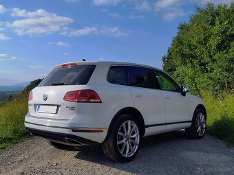 Volkswagen Touareg 3.0 TDI 4MOTION TOP STAV - 3