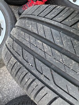 Opel Astra 225/45R17 - 3