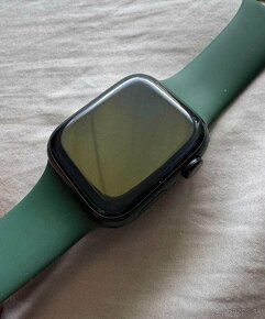 Apple Watch S7 GPS, 45mm Green Aluminium Case - 3