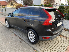 VOLVO XC60 2.4 D5 AWD 4x4 SUMMUM, KŮŽE, PŮVOD ČR, MANUÁL - 3