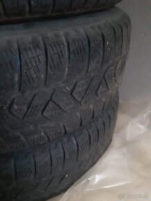 Pirelli 215/70/R16 104H,SUV - 3