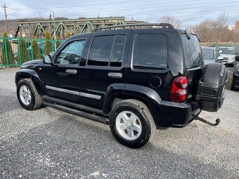 Jeep Cherokee 2.8 CRD 16V Sport - 3