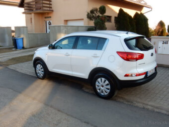 PREDAM KIA SPORTAGE 1.6 BENZIN 99KW.ROK 4/2015.naj.167150km. - 3