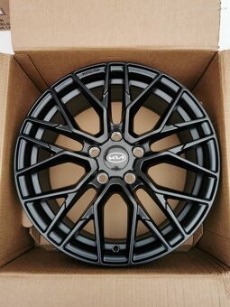 Nové Kia Carmani Ludwig 7,5X17 ET48 5x114,3 Alu 1232 - 3