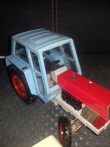 Predám starú hračku traktor Zetor Crystal 8011 - 3