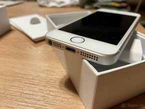 iPhone SE 16GB Silver - 3