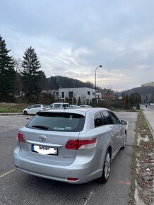 Toyota Avensis automat - 3