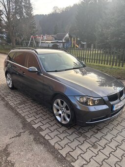 BMW e91 Touring 325xi - 3