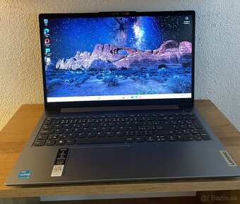 Lenovo 15 IAN8 - 3