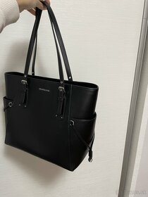 Michael Kors čierna tote kabelka originál - 3