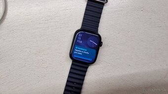 Apple Watch 7 black 45mm - zachovalé - 3