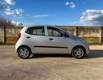 Hyundai i10 1.1 - 3