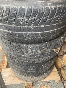 255/65 R17 Nokian zimne - 3