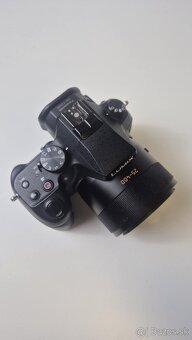 Panasonic Lumix DMC-FZ1000 - 3