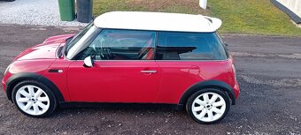 Mini Cooper 1.6 85kw - 3