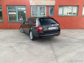 Škoda Octavia Combi 2.0 TDi DSG Laurin Klement - 3