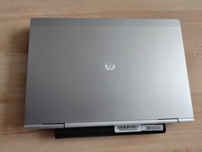 predám HP elitebook 2560p - 4gb ram - 120gb ssd - 3