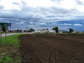 Predaj investičného pozemku na Zavarskej ceste, 39525m2… - 3