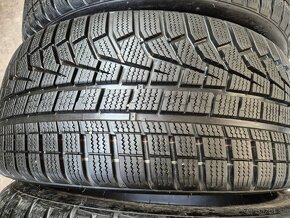 215/45r17 zimné 4 ks HANKOOK - z nového auta - 3