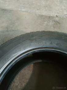 235/65 R17 - 3