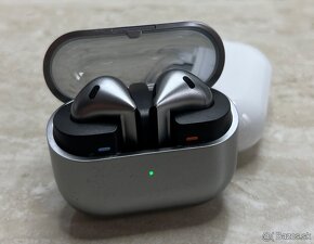 Samsung Galaxy Buds 3 - 3