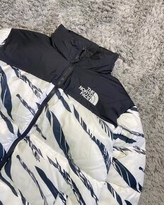 The North Face 1996 Nuptse Puffer Jacekts - 3