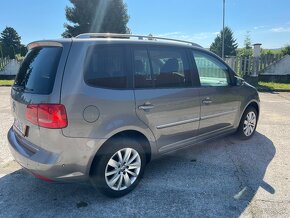 Volkswagen Touran 2.0 TDI DSG highline r.v 2011 navi xenon - 3